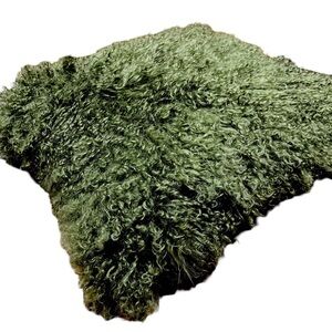 EUC mohair pillow. 18x18  64H